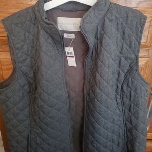 NWT womens gray vest Van Heusen size XXL